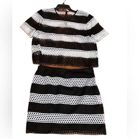 Michael Kors women’s 2 Piece Set SZ 14 Black White Eyelet Crop Top Pencil Skirt - Picture 1 of 7